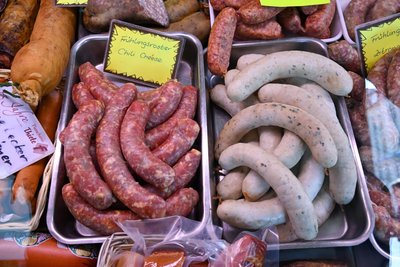 Auch im Bundestag geht es um die Wurst. Nun, seit Nora Seitz dabei ist, aber noch ein wenig mehr als davor.