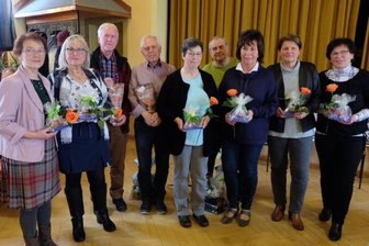 4700 Kilometer unterwegs - Der neue Vorstand der Oelsnitzer Wandersperken. Von links: Birgit Haymann (Schatzmeisterin), Ines Schneider (Kultur), Ulrich Müller (Öffentlichkeitsarbeit), Rainer Petzold (Organisation/Technik), Margit Gerstner (Kassenwart), Werner Scherzer (2. Vorsitzender), Martina Müller (Schriftführerin/Wanderwart), Karin Hanitzsch (Finanzen/Wandern) und Annerose Henkel (Kassenwart). 