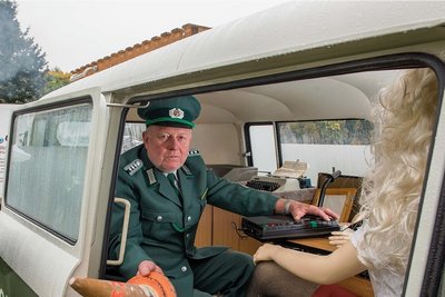 Klaus-Dieter Erber hat ein privates Polizeimuseum. Zu den Museumsstücken gehört auch ein Barkas B 1000, wie er noch bis Anfang der 1990er-Jahre bei der Polizei im Einsatz war. 