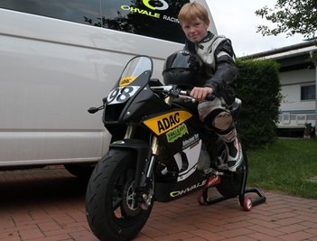 Kai Hummel trat am Wochenende im tschechischen Cheb beim ADAC-Minibike-Cup in der Klasse für Ohvale-Motorräder an. 