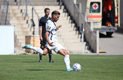 Valdrin Mustafa SV Elversberg verschiesst Elfmeter