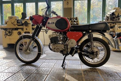 Diese MZ 200 ist ein Prototyp aus dem Jahr 1969/70. 