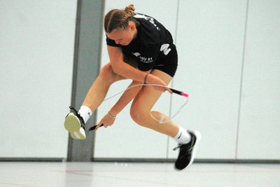 Akrobatik pur zeigte Romy Müller beim Freestyle – und sicherte sich dort den nationalen Meistertitel in ihrer Altersklasse.