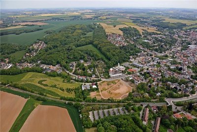 Blick aus der Vogelperspektive auf Meerae: Die Stadt hat mehr Zuzüge als Wegzüge. 