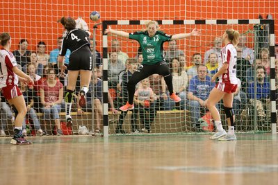 Die Handballerinnen des BSV Sachsen Zwickau haben sich im letzten Heimspiel dem ebenfalls abstiegsgefährdeten TSV Haunstetten mit 24:30 (14:14) geschlagen geben müssen.
