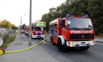 Der Brand ereignete sich am Samstagmorgen in einer Gartenanlage an der Geibelstraße.