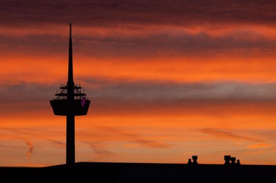 Und dann macht es "Bumm": In einer Satire-Sendung des ZDF soll es um die angebliche Sprengung des Kölner Fernsehturms gehen. (Archivfoto) 