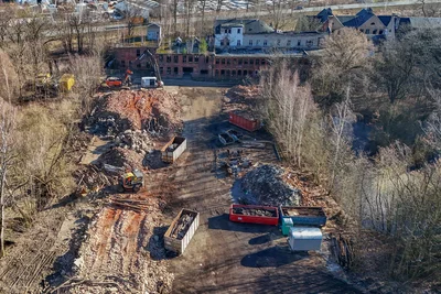 Die ersten maroden Gebäude der Dalichow-Brache in Glauchau sind bereits verschwunden.