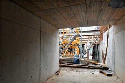Blick aus einer der beiden Speicherkammern des Beckens. Sie können 2700 Kubikmeter Regenwasser aufnehmen. 