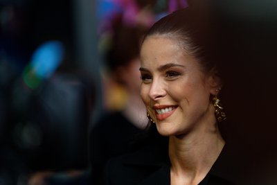 Es ging ihr nicht gut, aber das neue Album von Lena Meyer-Landrut vermittelt: Ich habe die dunkle Phase hinter mir gelassen.