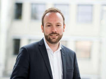             Nikolas Löbel (CDU) hatte am Freitag eine Beteiligung an umstrittenen Geschäften mit Corona-Schutzmasken eingeräumt.