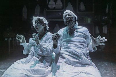 Ein sehenswert komisches Paar: Ute Menzel als Golde und Manfred Ohnoutka als Milchmann Tevje.