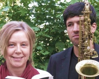 Sylvia Eggert und Karl Helbig gestalten ein poetisch-musikalisches Programm im Bürgerhaus Berthelsdorf.