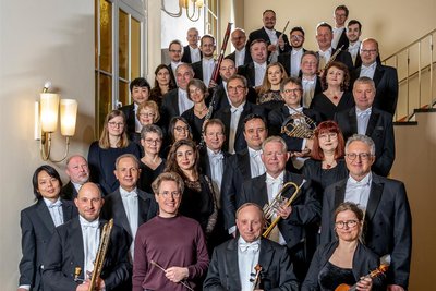 Die Erzgebirgische Philharmonie Aue präsentiert Musikschätze aus Böhmen.