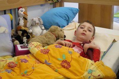 Schon wenige Monate nach der Diagnose, die im August 2017 gestellt wurde, konnte sich Ulli Müller nur noch mit fremder Hilfe aufrichten.