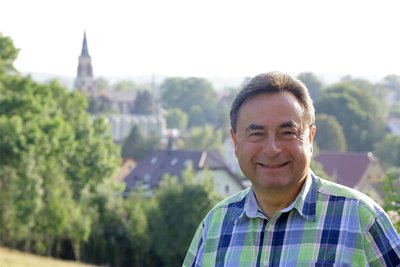 Der stellvertretende Bürgermeister Steffen Kretschmar tritt für die Kommunale Wählervereinigung und damit für die stärkste Fraktion im Gemeinderat an.