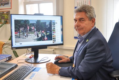 Rathauschef Uwe Weinert will einen Film, der Hartmannsdorf authentisch und lebensfroh zeigt.