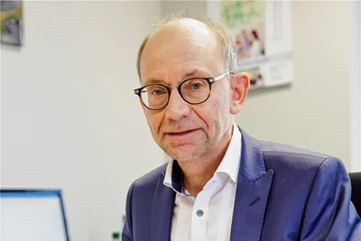 Andreas Stark ist in der fünften Wahlperiode Beigeordneter des Erzgebirgskreises und als solcher auch für die Finanzen zuständig. 