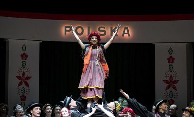 Die Operette "Polnische Hochzeit" blickt zurück in die 1830er-Jahre, in denen es Polen als Staat nicht gab, wohl aber einen virulenten polnischen Nationalstolz. 
