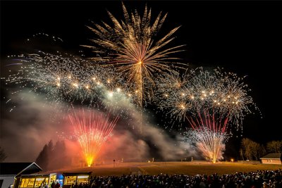 Mehrere Tausend Menschen haben vor einem Jahr in Kühnhaide eine Pyrotechnikshow der Superlative erlebt.