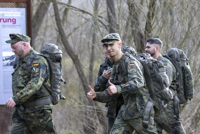 Die Panzergrenadierbrigade 37 beteiligte sich erneut am Gedenkmarsch zum Karfreitagsgefecht.
