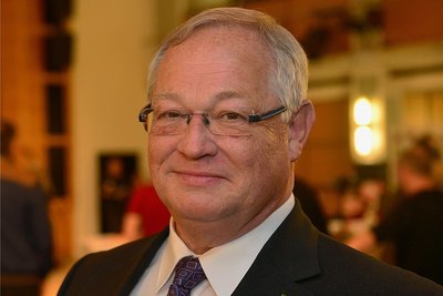 Bürgermeister Thomas Firmenich hat nach Rücksprache mit den Fraktionsvorsitzendes des Stadtrates das Hilfsangebot für 50 Ortskräfte im Ministerium unterbreitet.