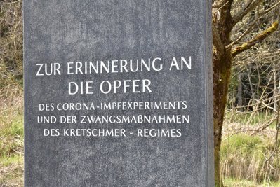 Diese Säule in Zinnwald muss weg.