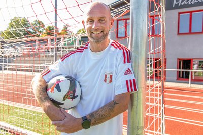 Der Trainer des FC Stollberg, Rico Knopf, sieht seine Mannschaft gegen Motor Marienberg gefordert.