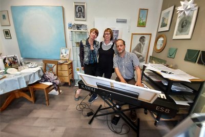 Beata Strauss, Ingrid Fischer und Detlev Küttler (von links) gestalten in Bad Schlema ein Frühlingskonzert.