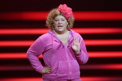 Nach zwei abgesagten Terminen soll Comedian Cindy aus Marzahn am Samstagabend in der Chemnitzer Stadthalle auf der Bühne stehen.
