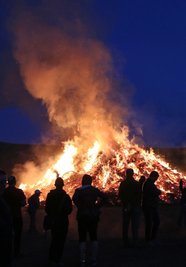 Am Samstagabend werden in der Stollberger Region nach zweijähriger Corona-Zwangspause wieder zahlreiche Brauchtumsfeuer lodern. 