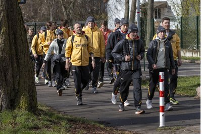 Auch Spitzensportler der Bundeswehr waren beim Gedenkmarsch unterwegs.