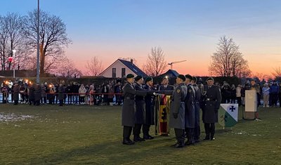 Familie und Freunde der Rekruten waren ebenfalls nach Mittweida gekommen und schauten beim Gelöbnis zu.