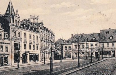 Diese Postkarte um 1900 gestattet einen Blick auf das aussehen des Burgstädter Markts.