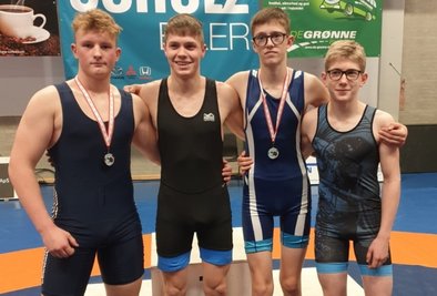 John-Paul Spatschke, Max Schmalfuß, Konrad Schütz und Sebastian Wagner (von links) brachten zwei Medaillen aus Dänemark mit. 