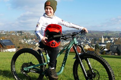 Rund um seine Heimatstadt Zschopau ist Pepe Keil gern mit seinem Mountainbike unterwegs.