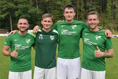 Die Thalheimer Neuzugänge Tom Mika, Nino Groschopp, Kai Wüstner und Max Niklas Szauties (v.l.) freuen sich auf die neue Saison.