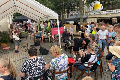 Der Kaßberg feiert sein Staßenfest „100 Meter Sommer“ .