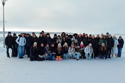 Eisige Temperaturen und flexible Stundenpläne in der Schule: Peniger treffen Finnen.