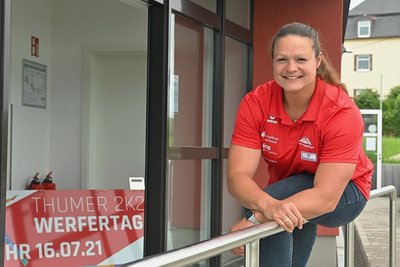 Christina Schwanitz hat das Lachen nicht verlernt, obwohl bisher längst nicht alles nach Wunsch läuft.