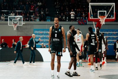 Es war erst zum Ausrasten und dann zum Verzweifeln: Kevin Yebo brachte die Niners mit seiner Energie nach schwachem Start zurück ins Spiel, vergab dann aber Sekunden vor dem Ende den Sieg.