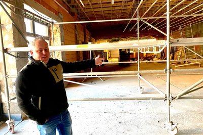 Unternehmer Mario Schmieder aus Neuhausen: In diesen Räumen plant er auch eine Bäckereifiliale und einen Fleischerladen.