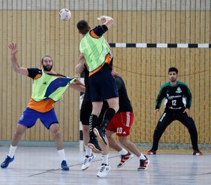 Beim Trainingslager des Handball-Oberligisten HC Glauchau/Meerane ging es am Wochenende in der Sachsenlandhalle intensiv zur Sache. 