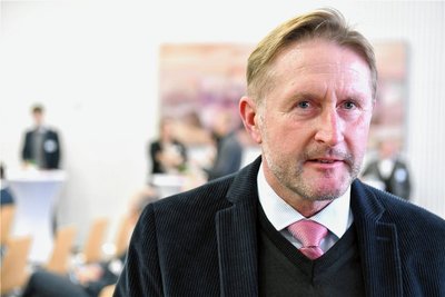 Der Freiberger Geschäftsmann Uwe Krause kritisierte unter anderem, dass für ihn als Nahwärmeversorger Einzelheiten der Dezemberhilfe noch immer nicht geklärt sein. Foto: Eckardt Mildner
