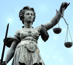 Das Urteil ist gesprochen: Ein Erzgebirger ist wegen Volksverhetzung zu einer Geldstrafe verurteilt worden. 