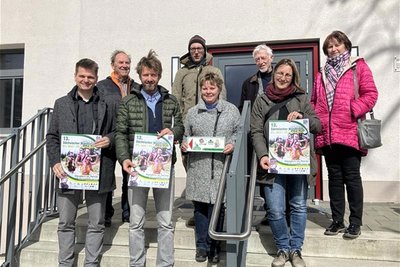 Die Mitglieder des Koordinierungskreises „Wandertourismus in Sachsen“ bei der Besichtigungstour mit Bürgermeister Thomas Weikert in Lugau.