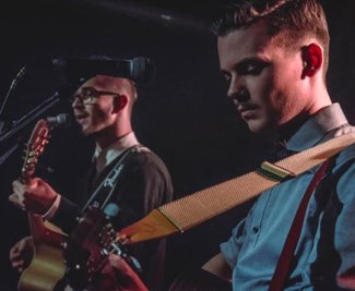 Niklas Matthes (rechts) und Alec Mühler aus Lunzenau als Duo "Mathews & Miller"