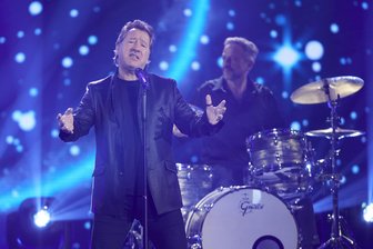 50 Jahre Karat: Sänger Claudius Dreilich im Interview über Ostrock und Urgesteine - Karat-Sänger Claudius Dreilich bei der ARD-Sendung „Die Beatrice Egli Show“.