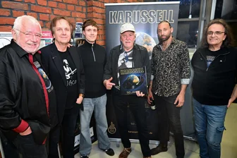 50 Jahre „Karussell“ in Zwickau: Handgemachter Rock mit sensiblen Texten - Die Band kurz vor Konzertbeginn im Alten Gasometer.
