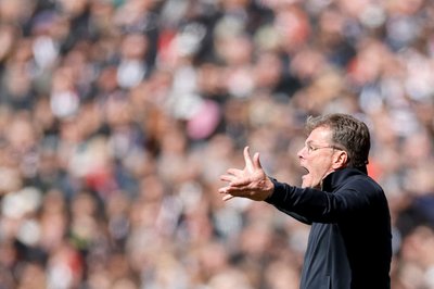 Gibt in Wolfsburg die Richtung vor: Trainer Dieter Hecking.